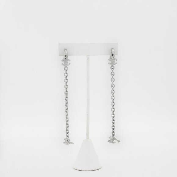 CHANEL Mini Hoop Strass CC Chain Link Ear Cuff Earrings - Picture 2 of 8